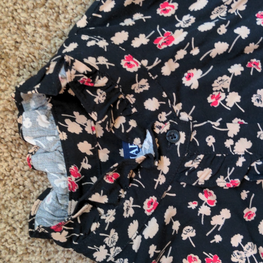 Chaps ruffled button down - Picture 2 of 4
